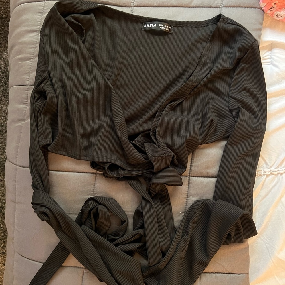 long sleeve tie around top